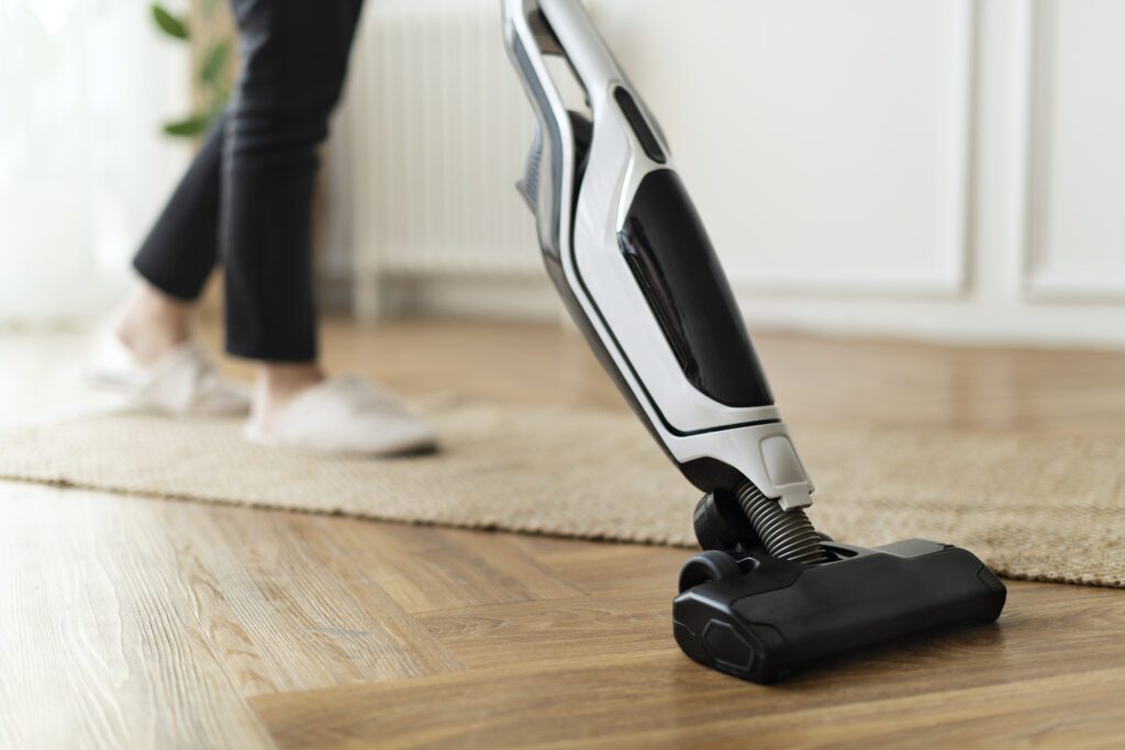 Smart Car Tech: Handheld Vacuum